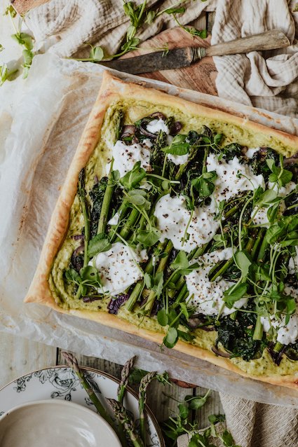 plaattaart van asperges bij furmint uit oostenrijk